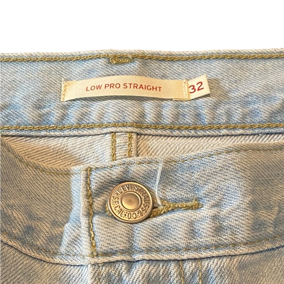Levi’s Low Pro Straight Jeans - Picture 7 of 7